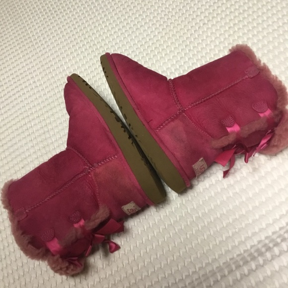 UGG Bright Pink Bailey Bow Boots size 3 - Picture 3 of 8
